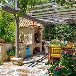 House Mladen Σπίτι διακοπών