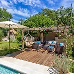 House Mladen