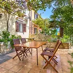 House Mladen