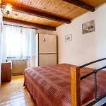 Σπίτι διακοπών House Mladen *
