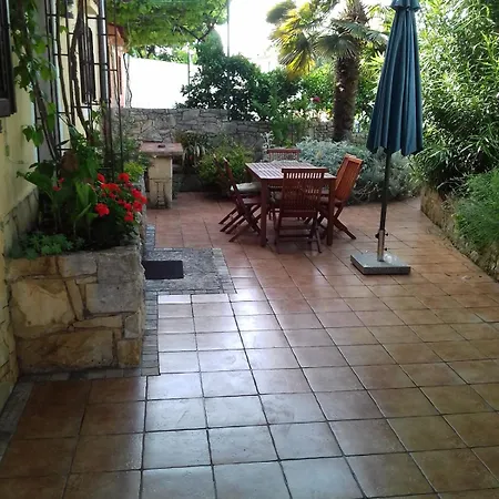 House Mladen Nyaraló Medulin