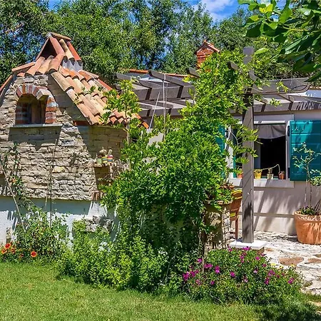 House Mladen Medulin