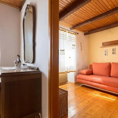 House House Mladen Vakantiehuis