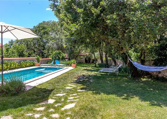 House Mladen * Medolino